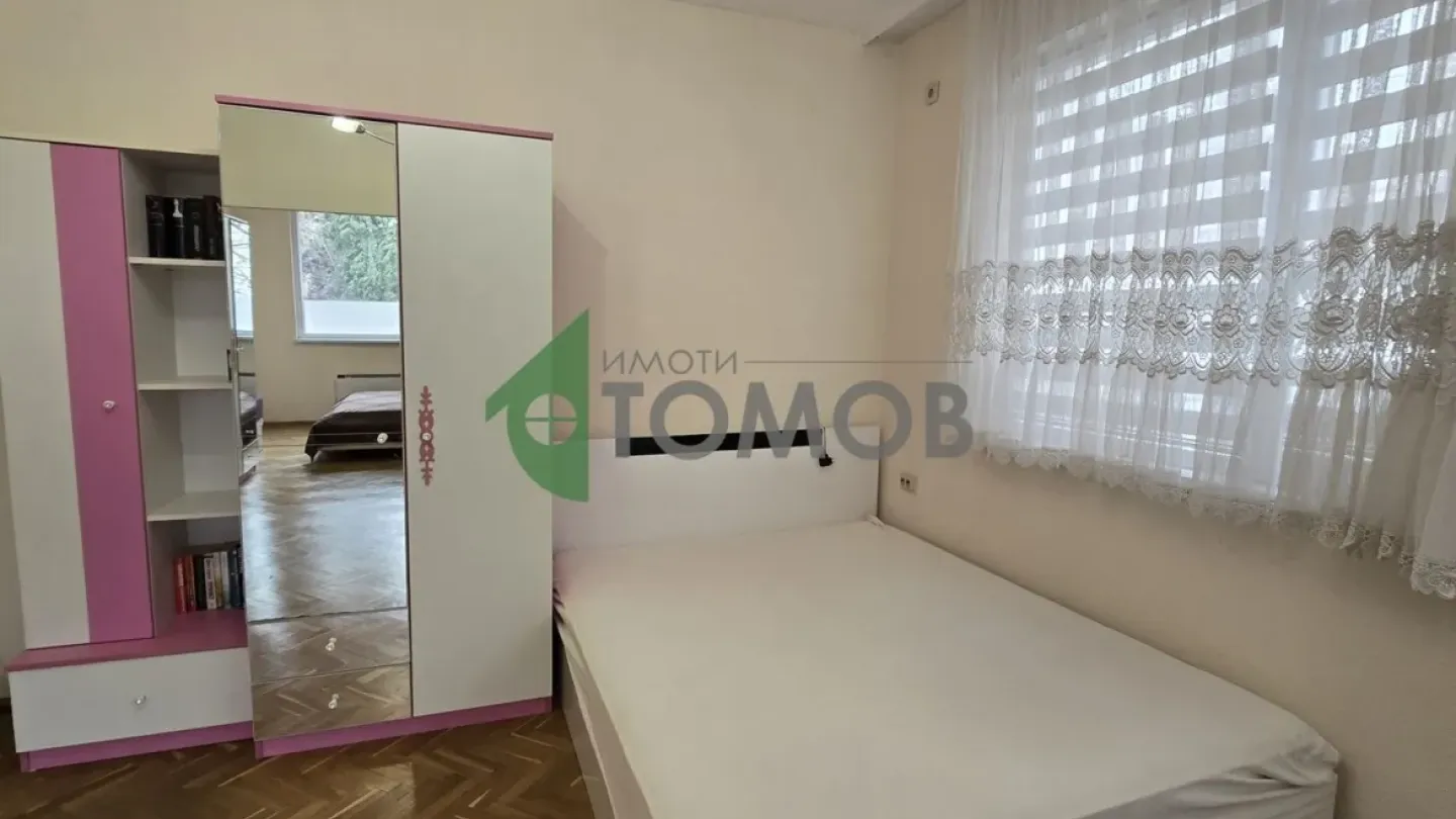 Spacious Fully Furnished 4-Bedroom Apartment in Stara Zagora Center - Image 3