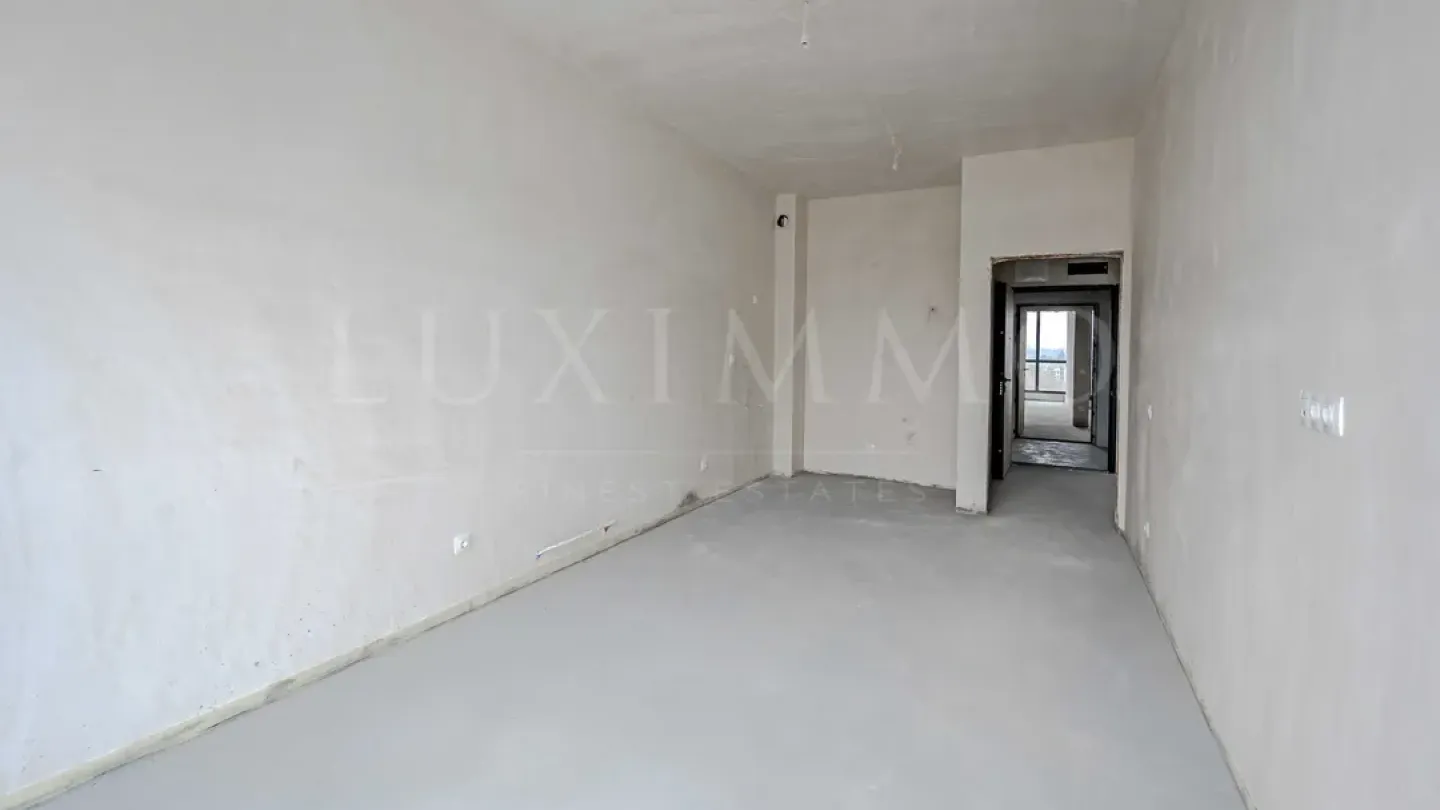 Spacious Sofia Apartment with Mountain Views & Excellent Location - Image 4