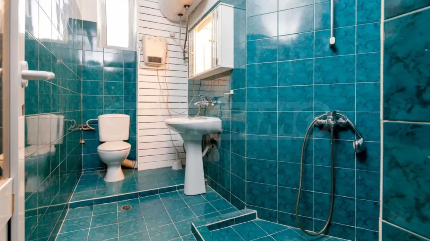 Spacious, Fully Furnished Apartment in Sofia's Central District - Image 5