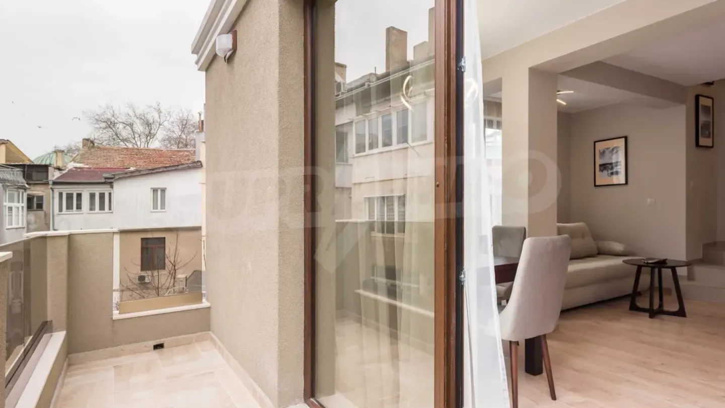 Spacious Fully Furnished Apartment in Varna City Center - Penthouse - Image 3