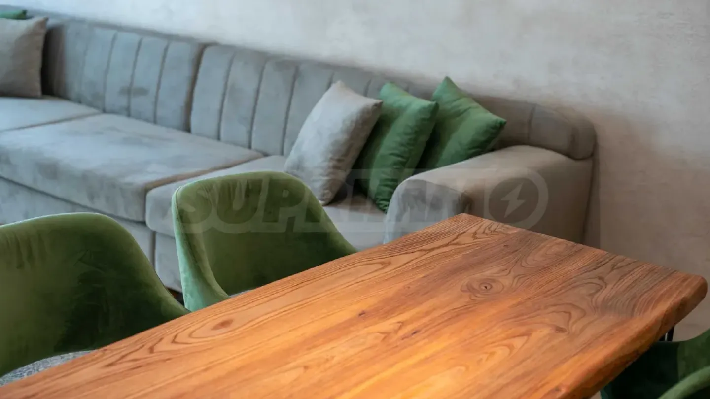 Spacious Fully Furnished 2-Bedroom Apartment with Parking in Paradise Place - Image 3