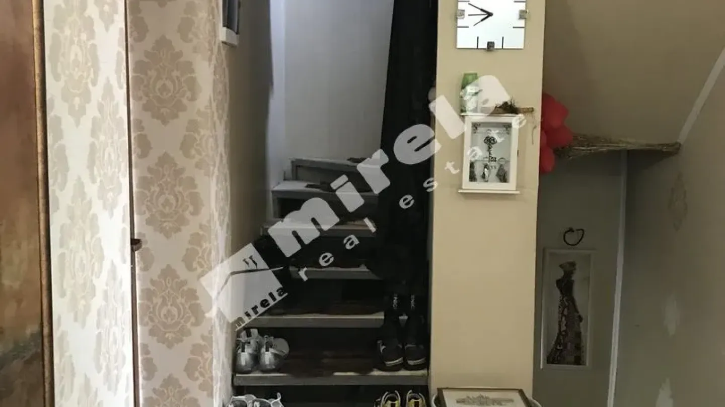 Spacious Fully Furnished House in Varna City Center - 300 sqm - Image 4