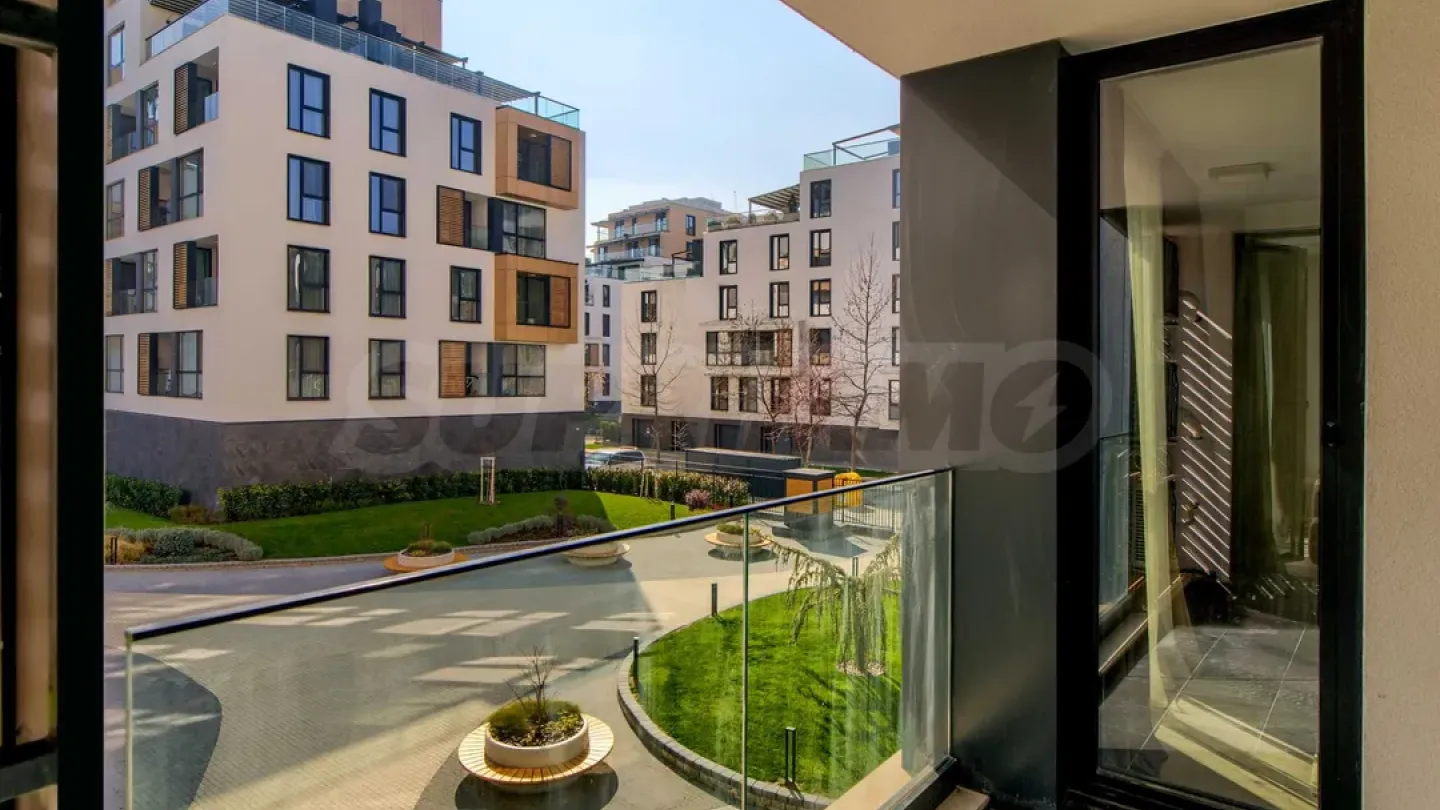 Spacious, Fully Furnished Apartment in Plovdiv Complex - Image 3