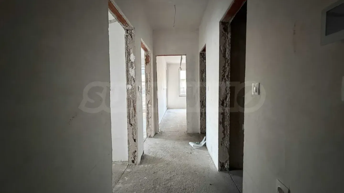 Spacious 3-Bedroom Apartment with Private Garden in Plovdiv - Image 3