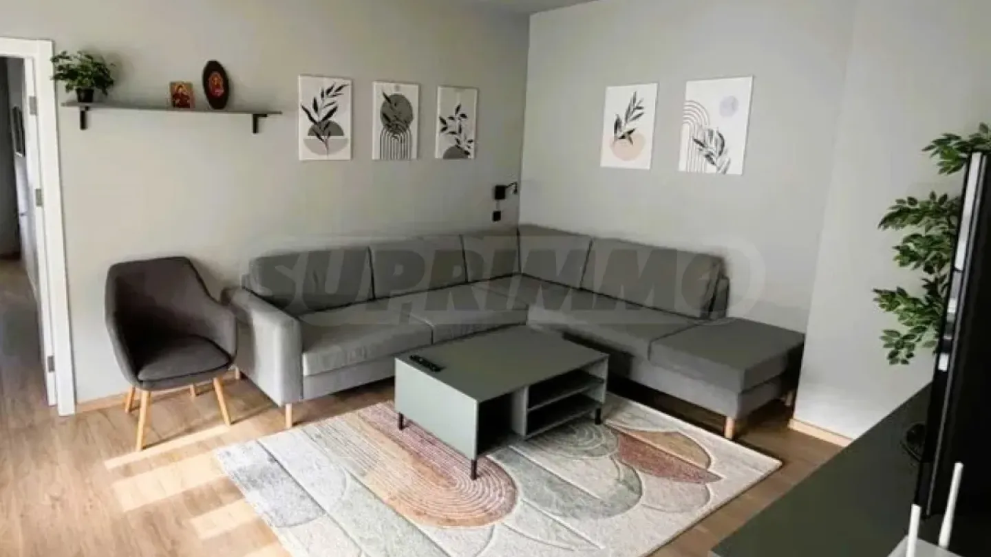 Spacious, Fully Furnished Apartment in Varna's "Tsvetyan Quarter" - Image 2