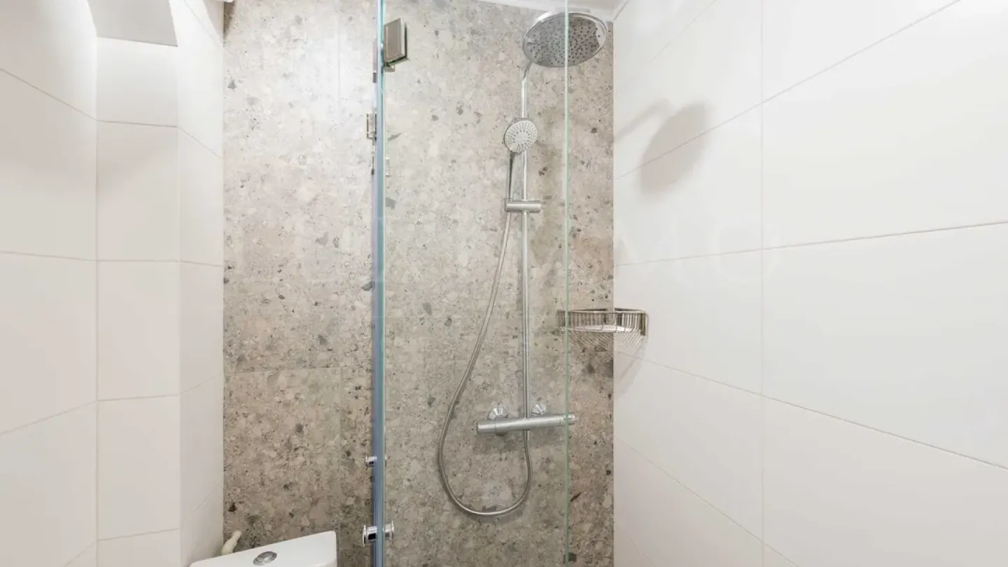 Fully Furnished One-Bedroom Apartment with Sea Garden Views in Varna - Image 5