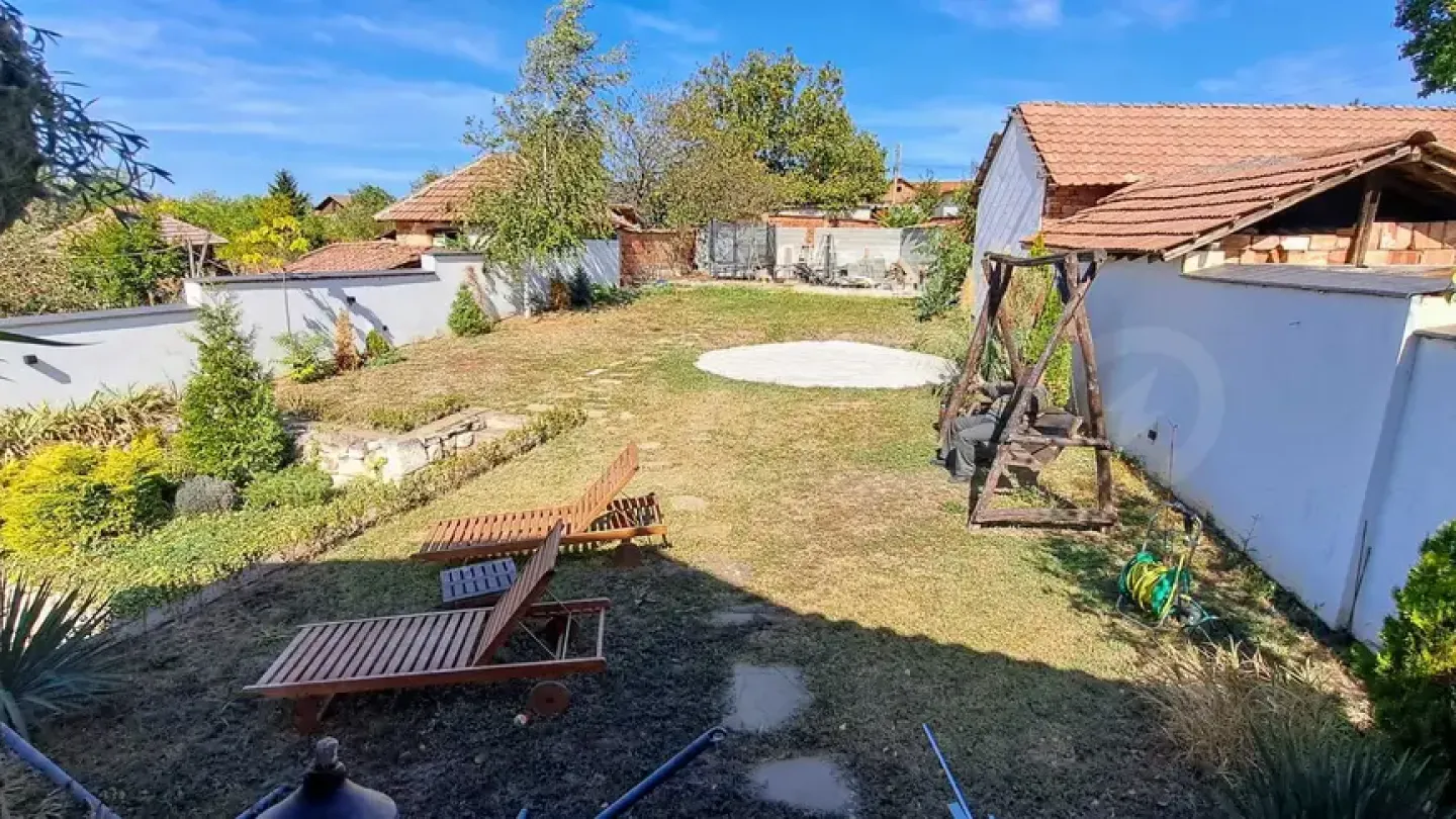 Spacious, Fully Furnished House Near Plevna in a Quiet Village - Image 4