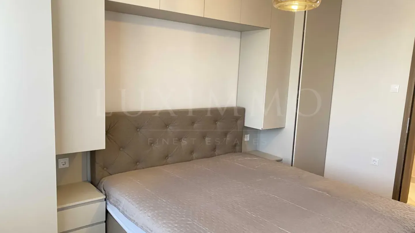 Stylish Two-Bedroom Apartment Near Varna Beach & Sea Garden - Image 2