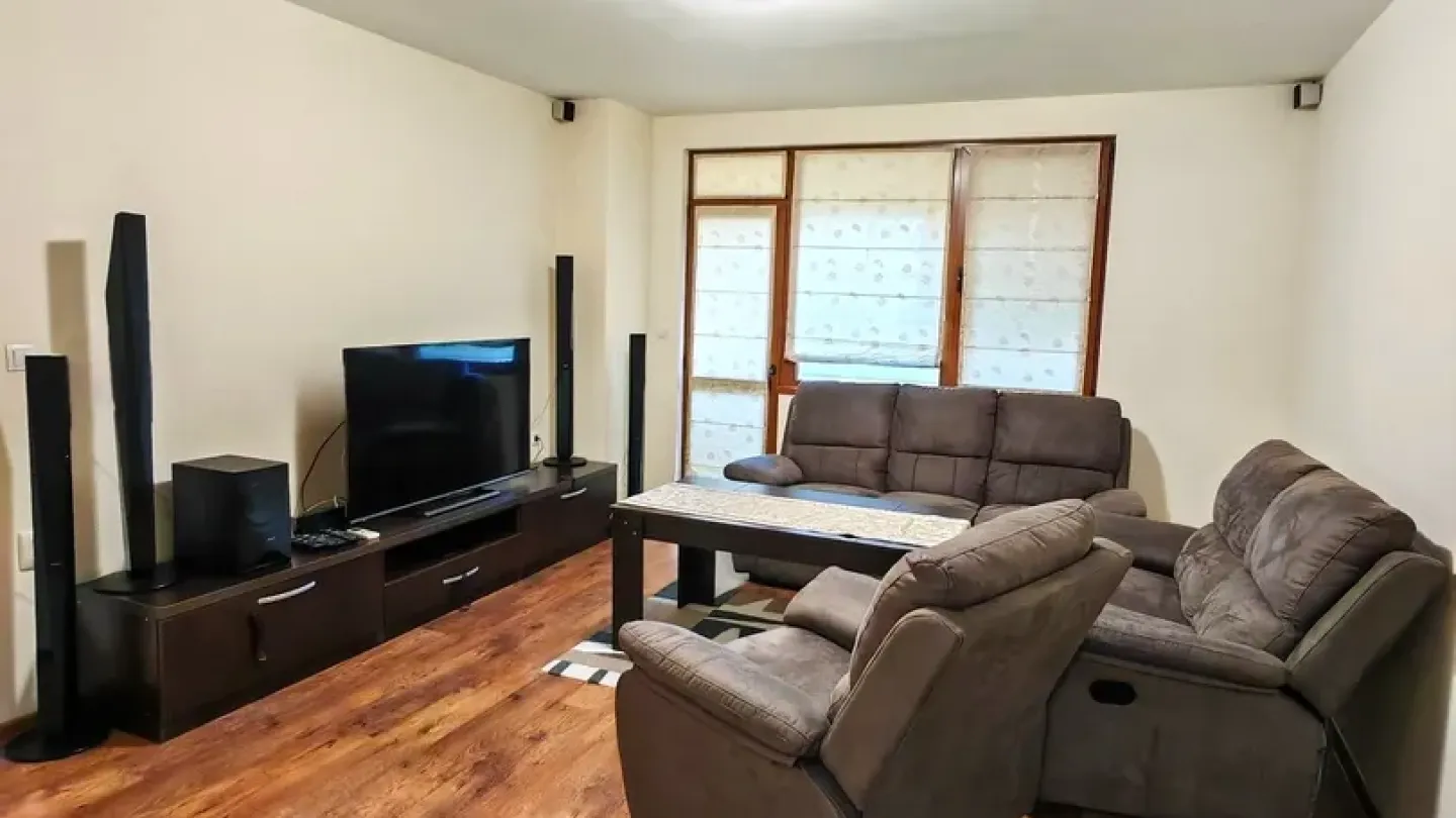 Spacious Fully Furnished 3-Bedroom Apartment in Stara Zagora - Image 5