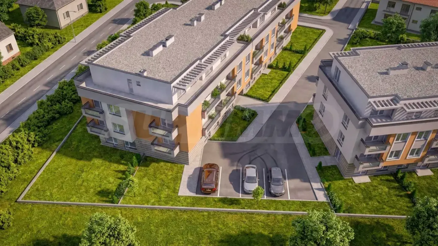 Spacious 3-Bedroom Apartment in New Plovdiv Complex - Image 1