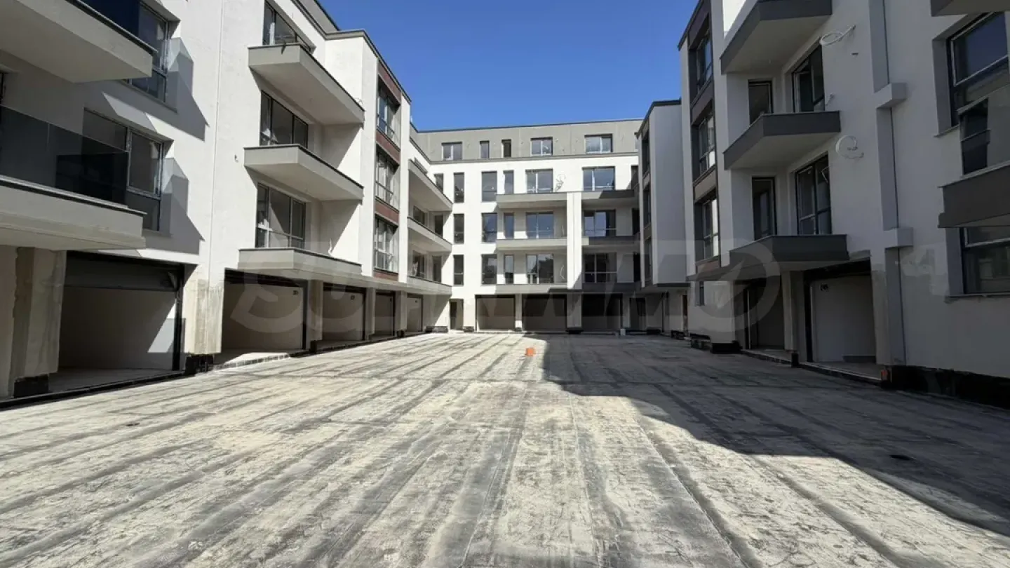 Spacious 3-Bedroom Apartment with River View in Plovdiv - Image 1