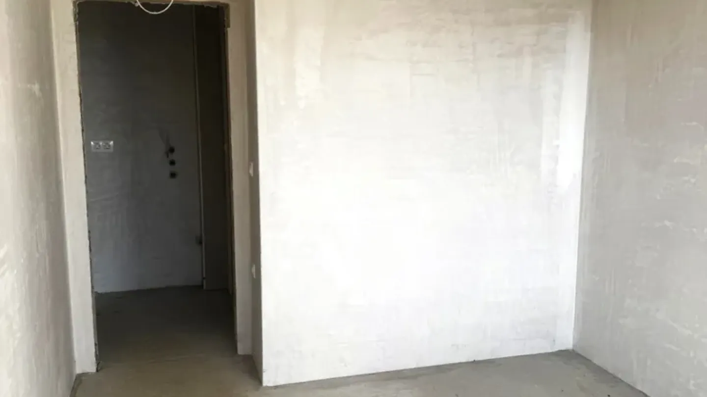 Spacious, Fully Furnished One-Bedroom Apartment in New Plovdiv Building - Image 5