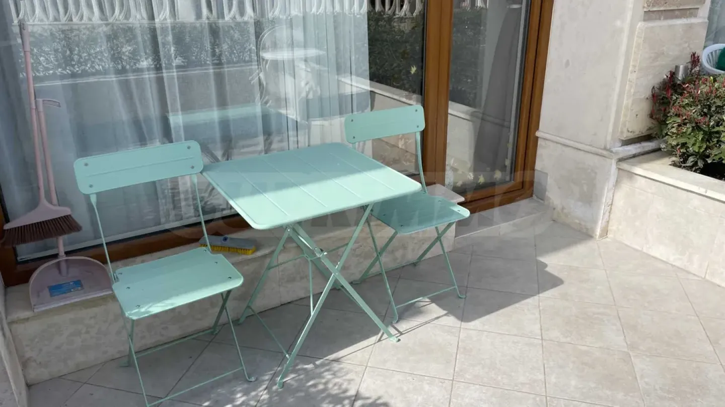 Spacious Varna Apartment with Large Terrace - Image 1
