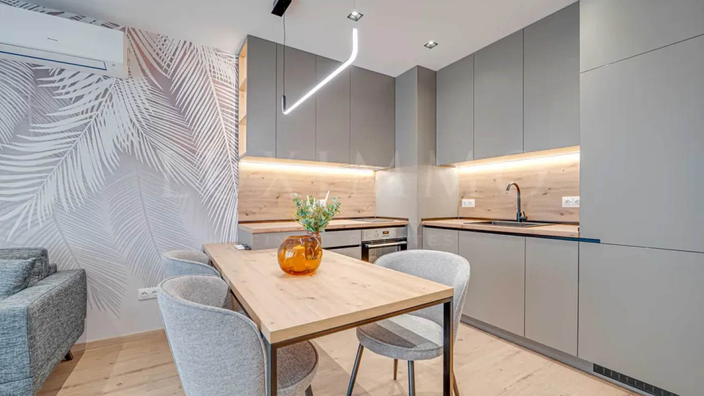 Stylish One-Bedroom Apartment in Green Quarter, Sofia - Image 5