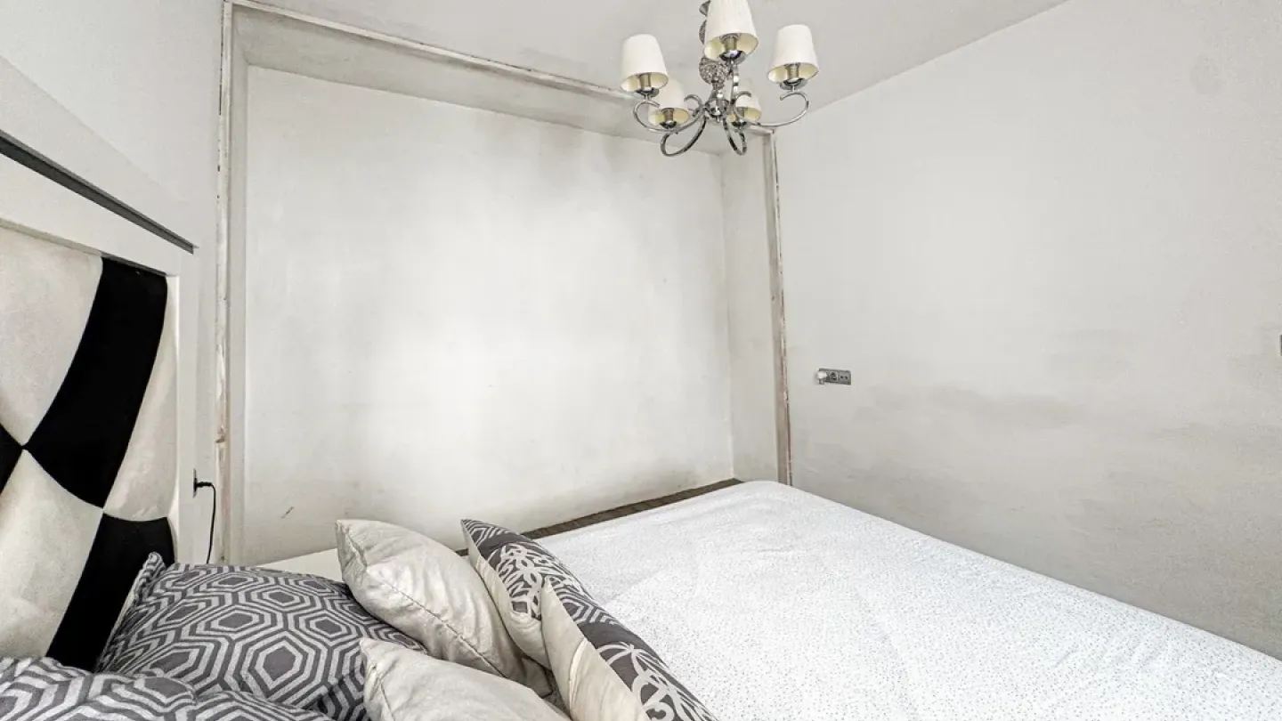 Spacious Apartment with Two Large Terraces Near the Sea in Carboneras - Image 3
