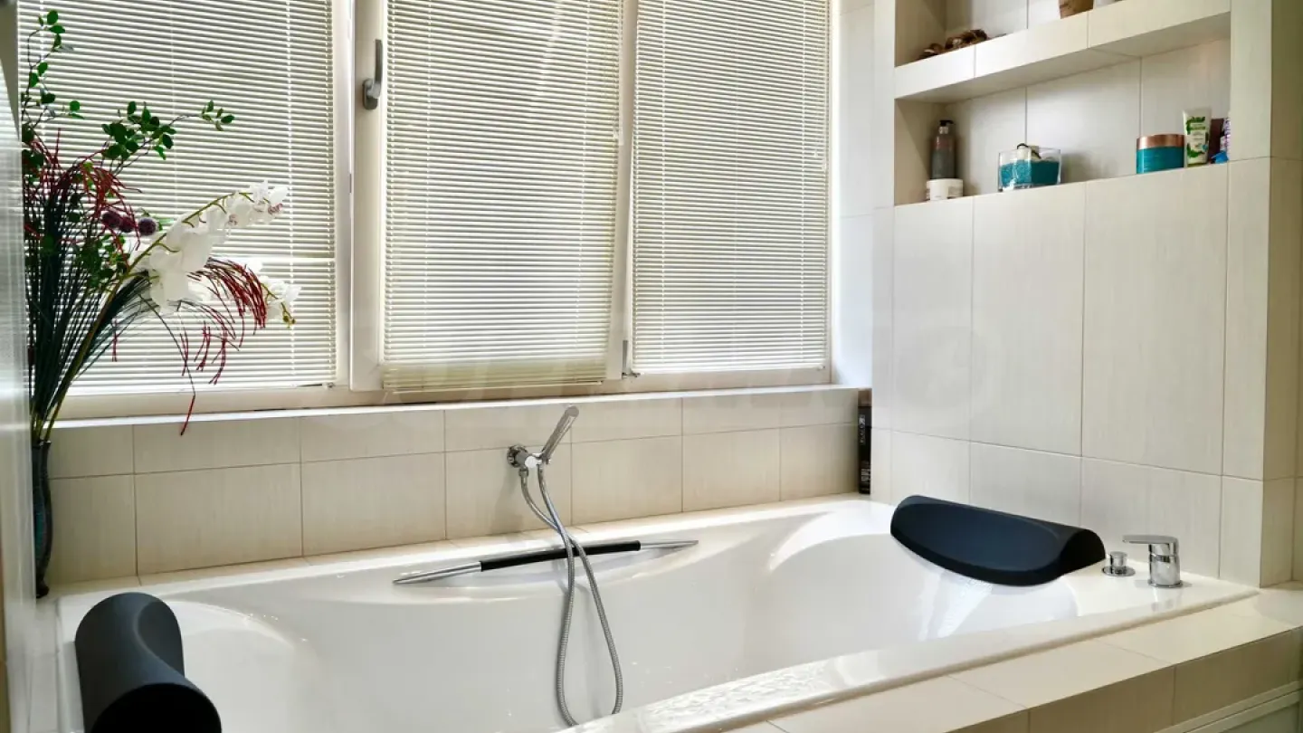 Luxurious Plovdiv Penthouse – Panoramic Views - Image 4
