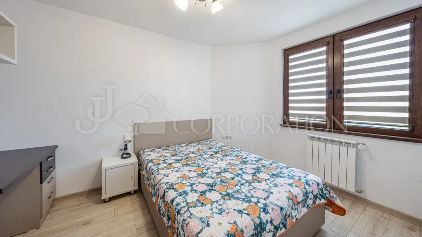 Stylish 2-Bedroom Apartment in Sofia's Student City - Image 1