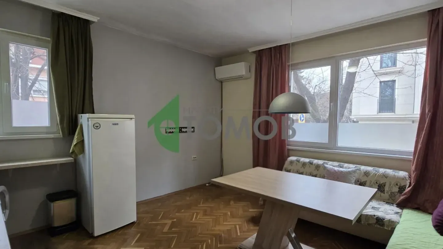 Spacious Fully Furnished 4-Bedroom Apartment in Stara Zagora Center - Image 4