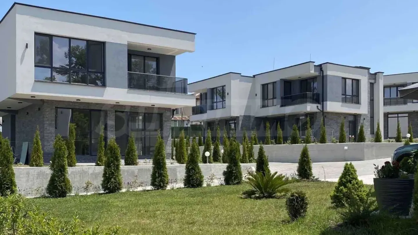 Modern Beach House, 2 Bed, 100m to Beach, BG - Image 5