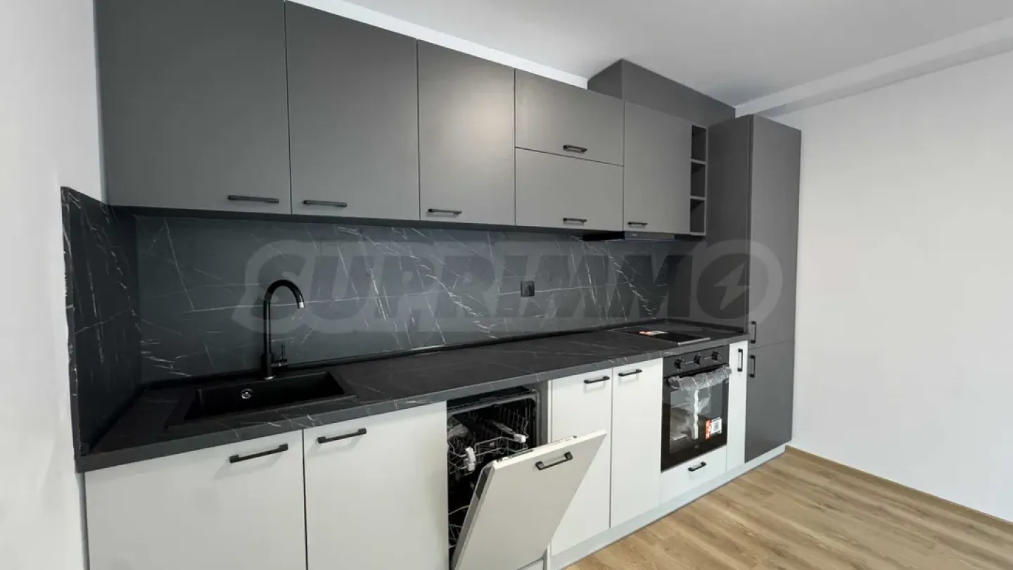 Bright 3-room apartment in Troshevo, Varna - Image 1
