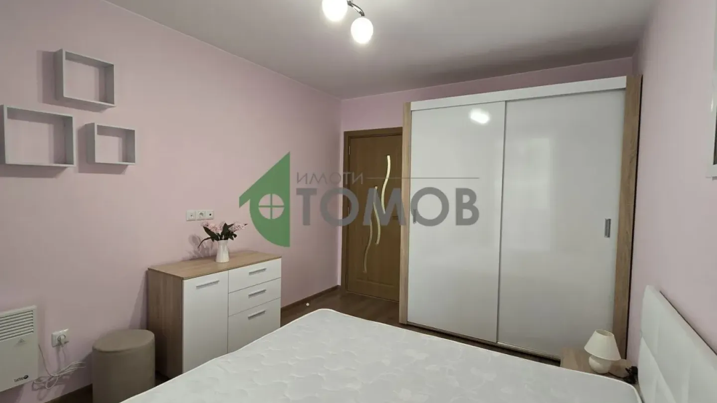 Spacious, Fully Furnished 2-Bedroom Apartment in Stara Zagora - Image 1