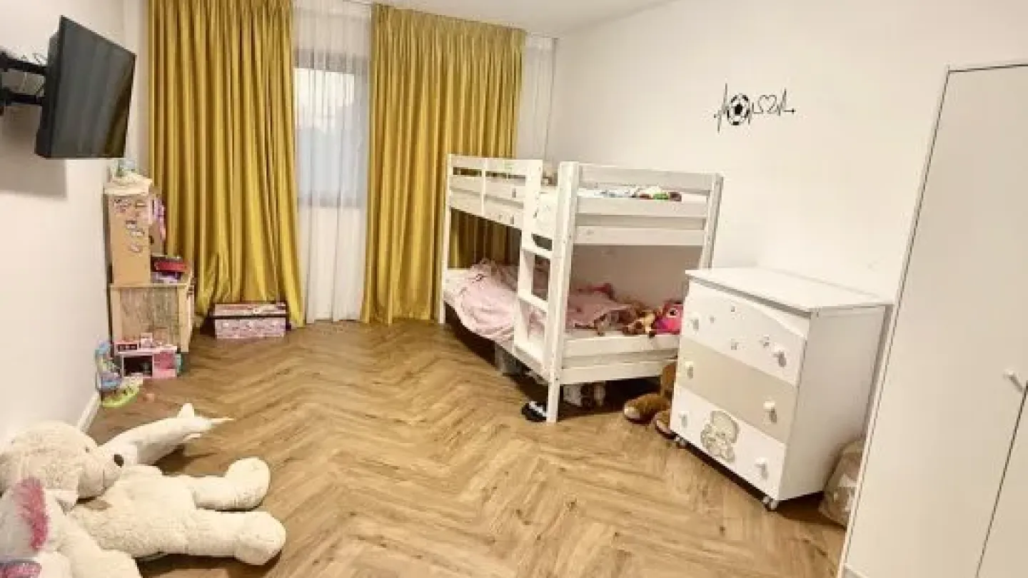 Spacious New Duplex House with 4 Bedrooms in Pantelimon, Romania - Image 4