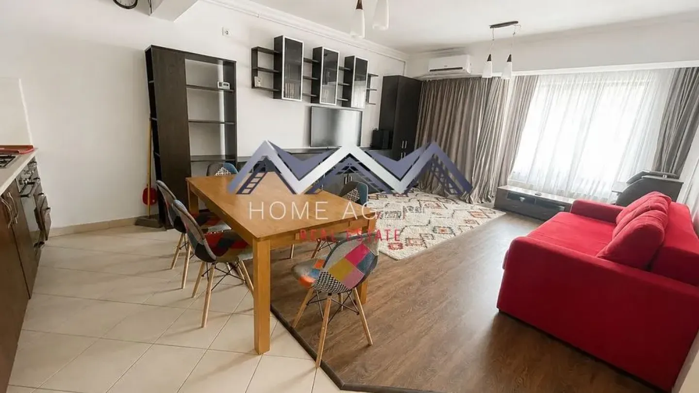 Fully furnished 3-room apartment in central Otopeni for sale. - Image 2