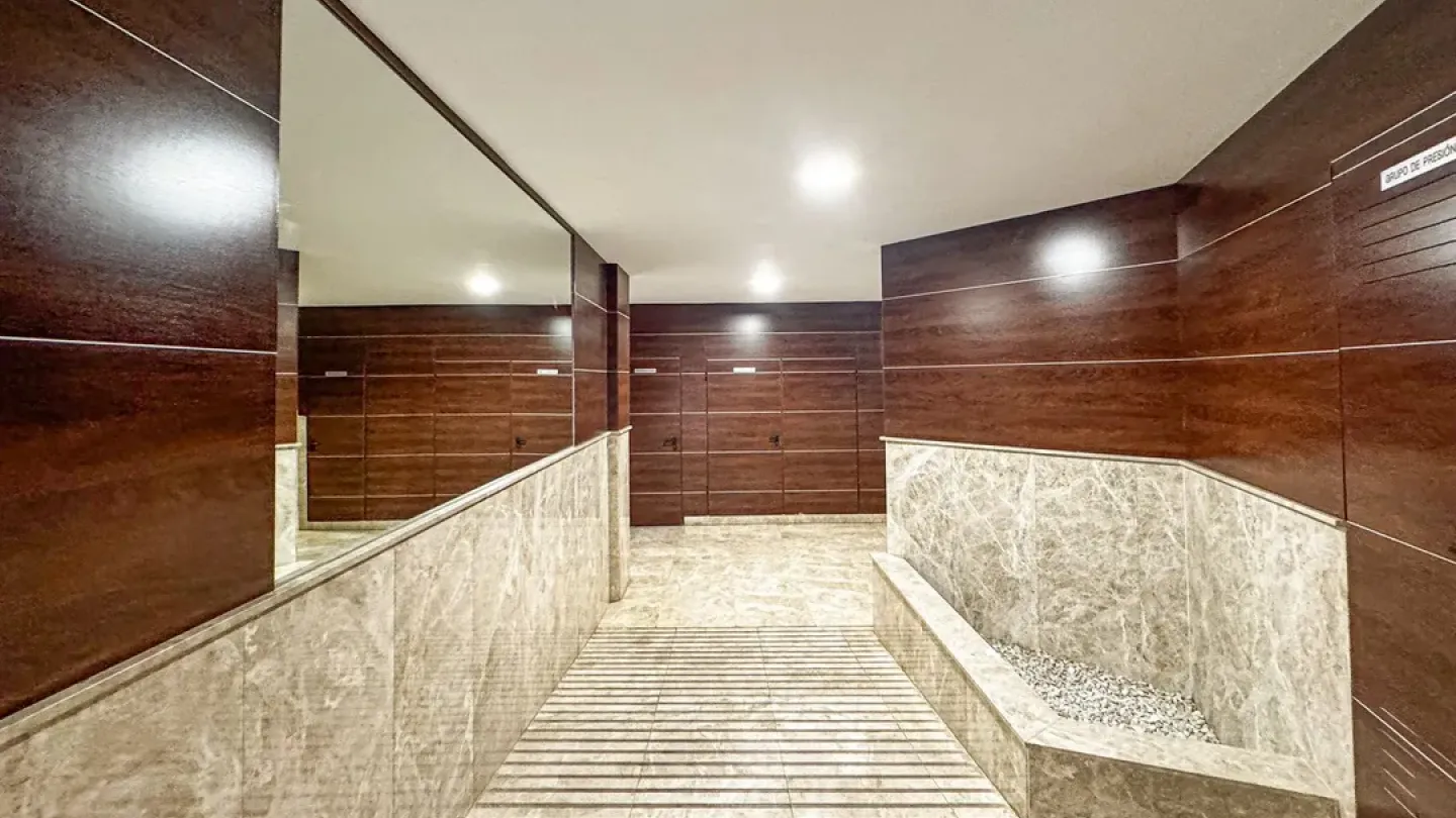 Spacious 3-Bedroom Apartment with Garage in Sunny Villablanca Resort - Image 1