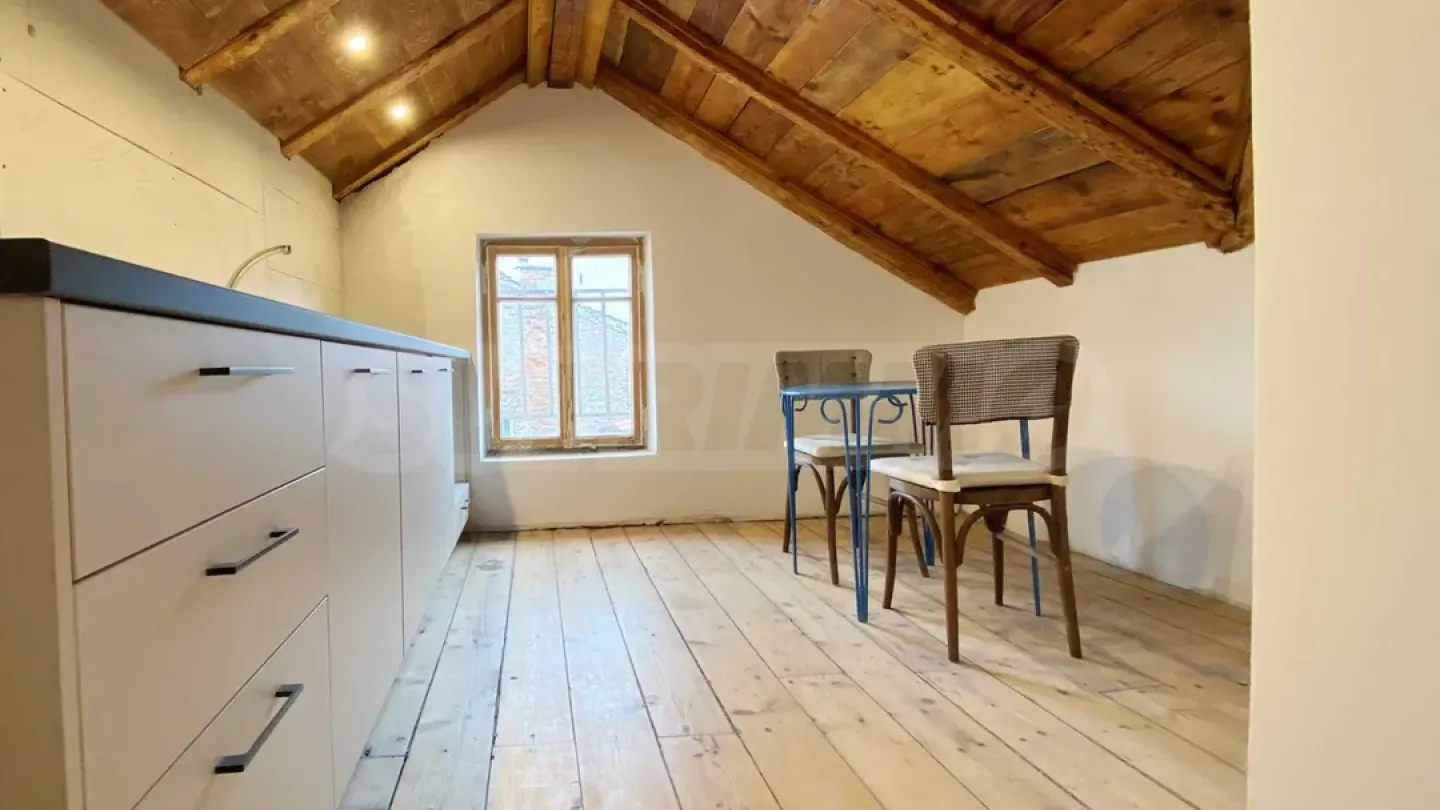 Spacious, Fully Furnished Apartment in Plovdiv Center - Image 4