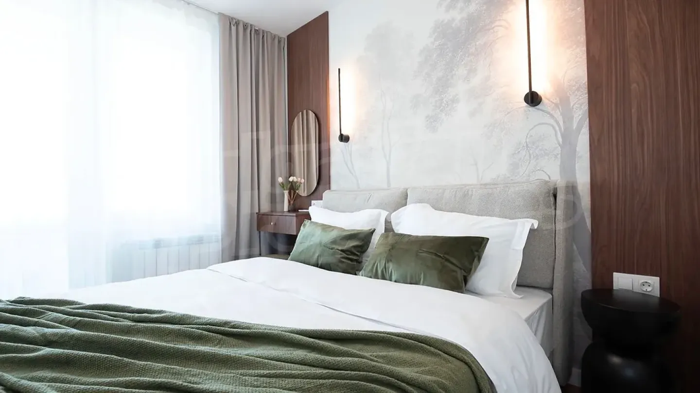 Luxurious 1-Bedroom Apartment with Stunning Central Park Views – Burgas - Image 5
