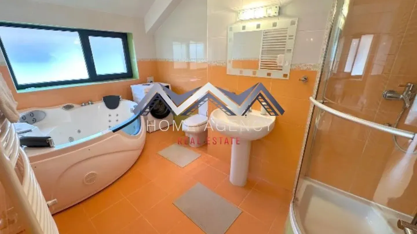 Spacious 5-Bedroom Villa in Corbeanca Forest - Fully Furnished - Image 3