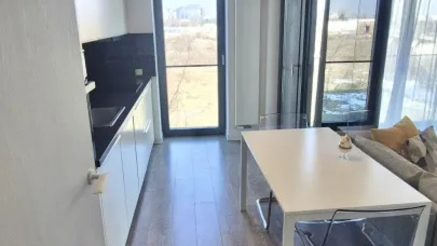 Stylish 2-Bedroom Apartment in Cloud 9, Bucharest - Rent Now - Image 5
