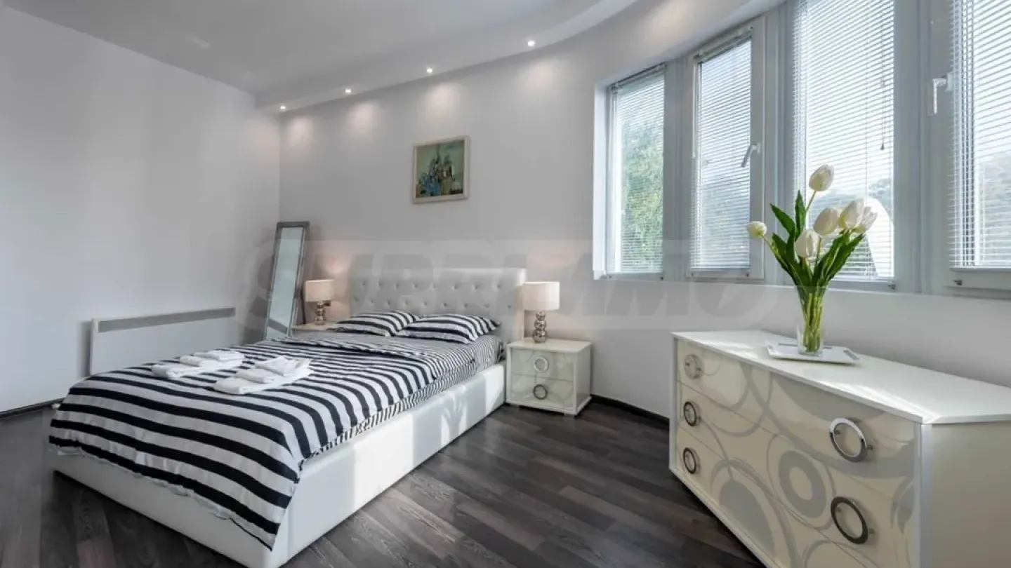 Apartment for rent in Varna - Image 5