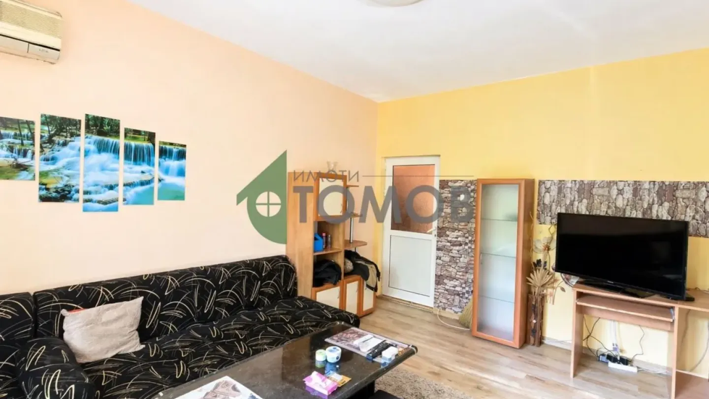 Spacious Fully Furnished Apartment in Central Stara Zagora, Bulgaria - Image 3