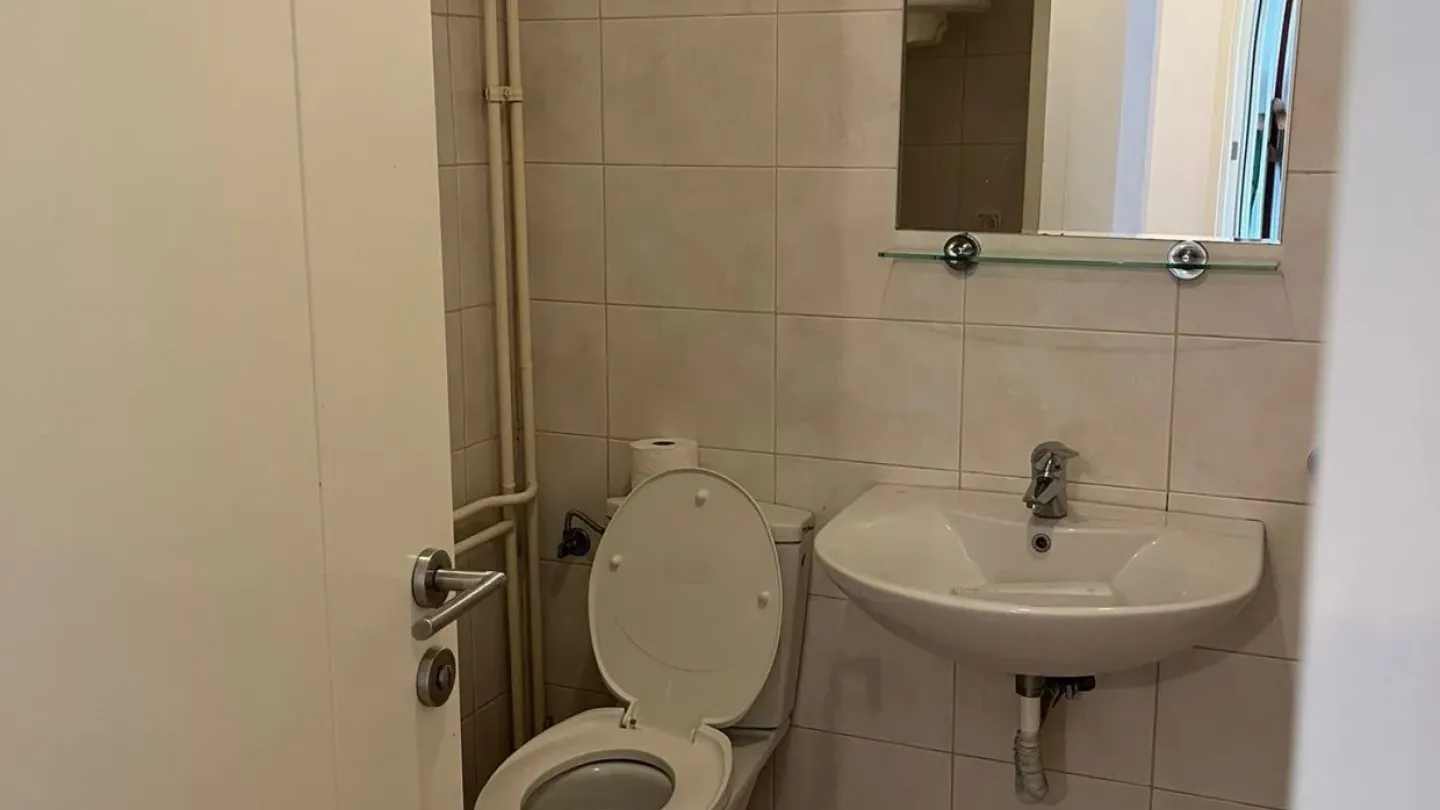 Spacious 2-Bedroom Apartment in Belvil, Novi Beograd - €750 - Image 3