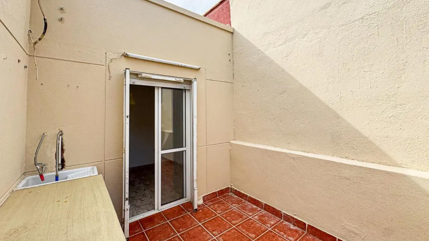 Spacious Duplex Apartment with Garage - Huércal de Almería - Image 2