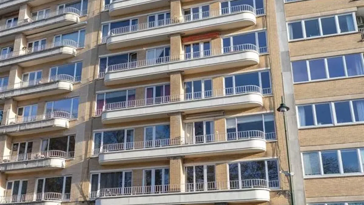Bright Duden Park Facing Apartment with Panoramic Views – Vorst, Belgium - Image 1