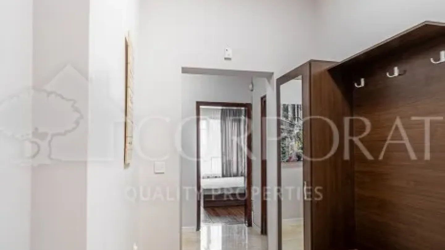 Fully furnished 3-bedroom apartment in Sofia's city center. - Image 5
