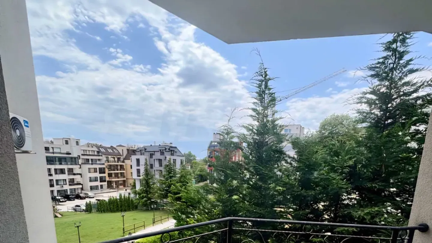 Spacious, Fully Furnished Apartment in Varna's "Briz" Area - Image 3