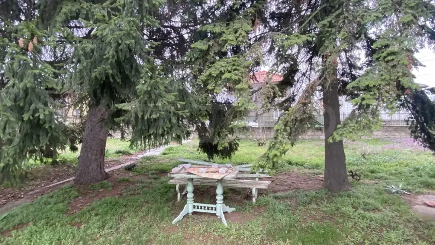 Spacious House with Garden Near Vidin, Bulgaria - Image 2