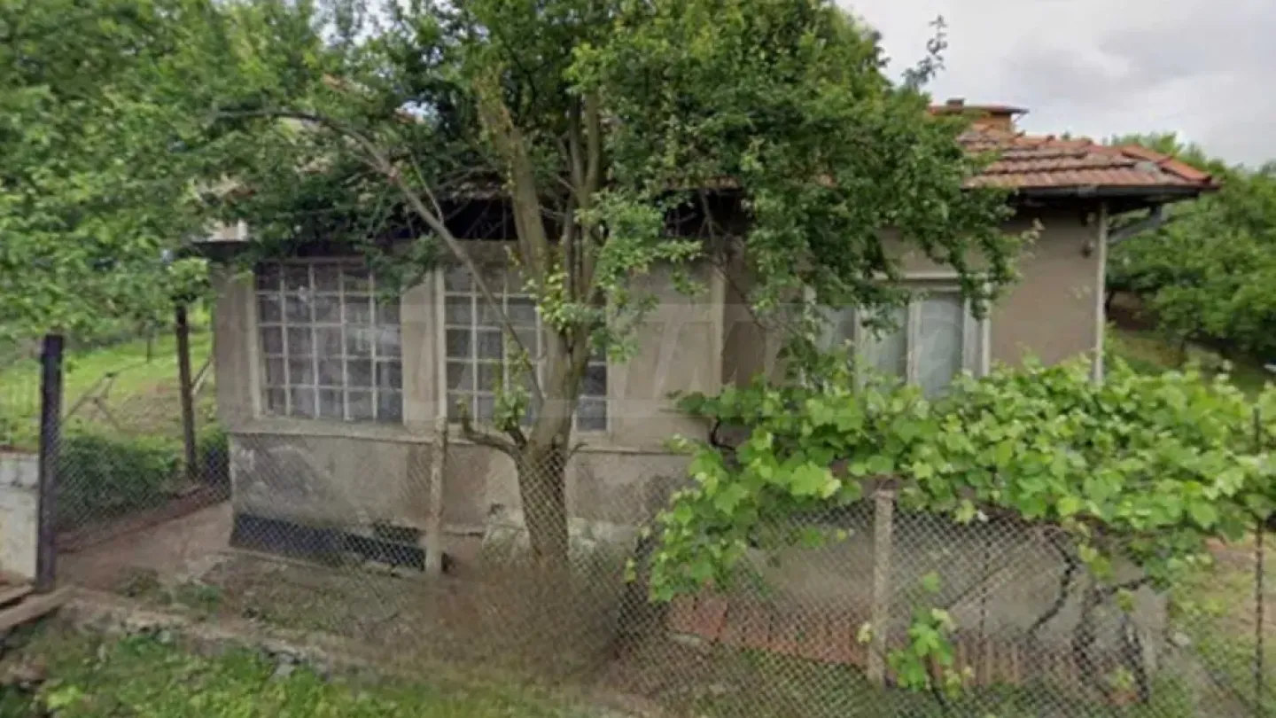 Spacious House with Large Garden Near Sofia, Bulgaria - Image 4