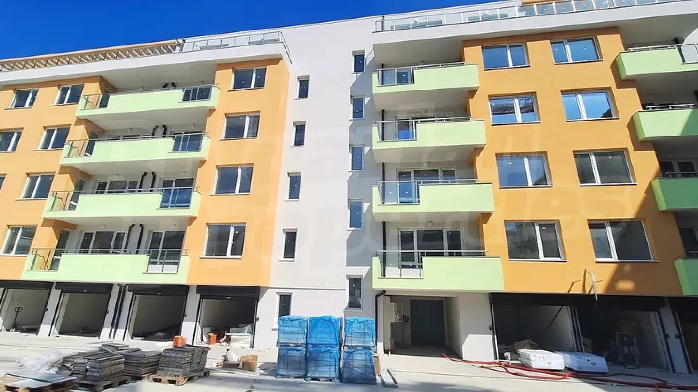 Modern 1-Bedroom Apartment in Plovdiv's South District - New Construction - Image 3