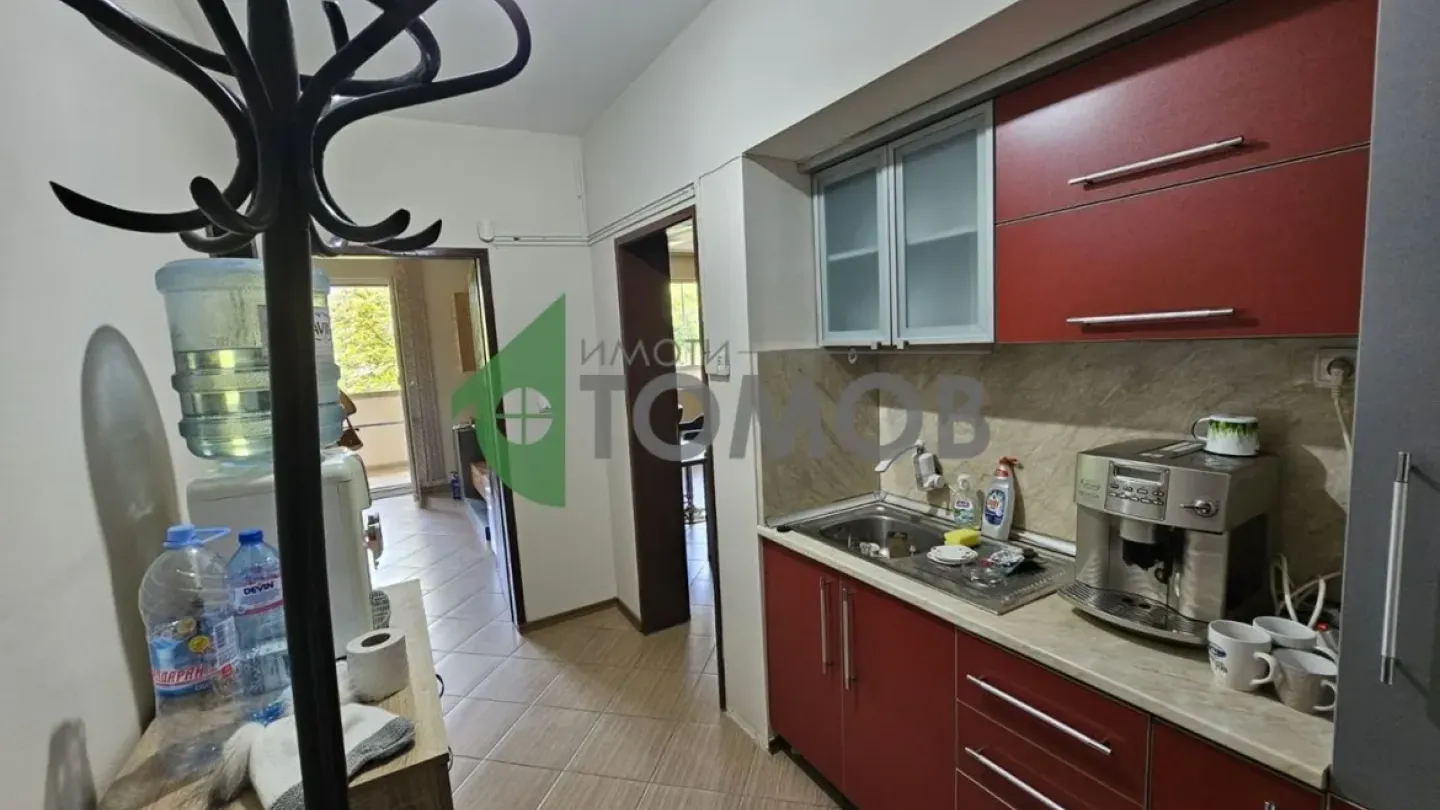 Spacious 1-Bedroom Apartment in Central Stara Zagora – 60m² - Image 1
