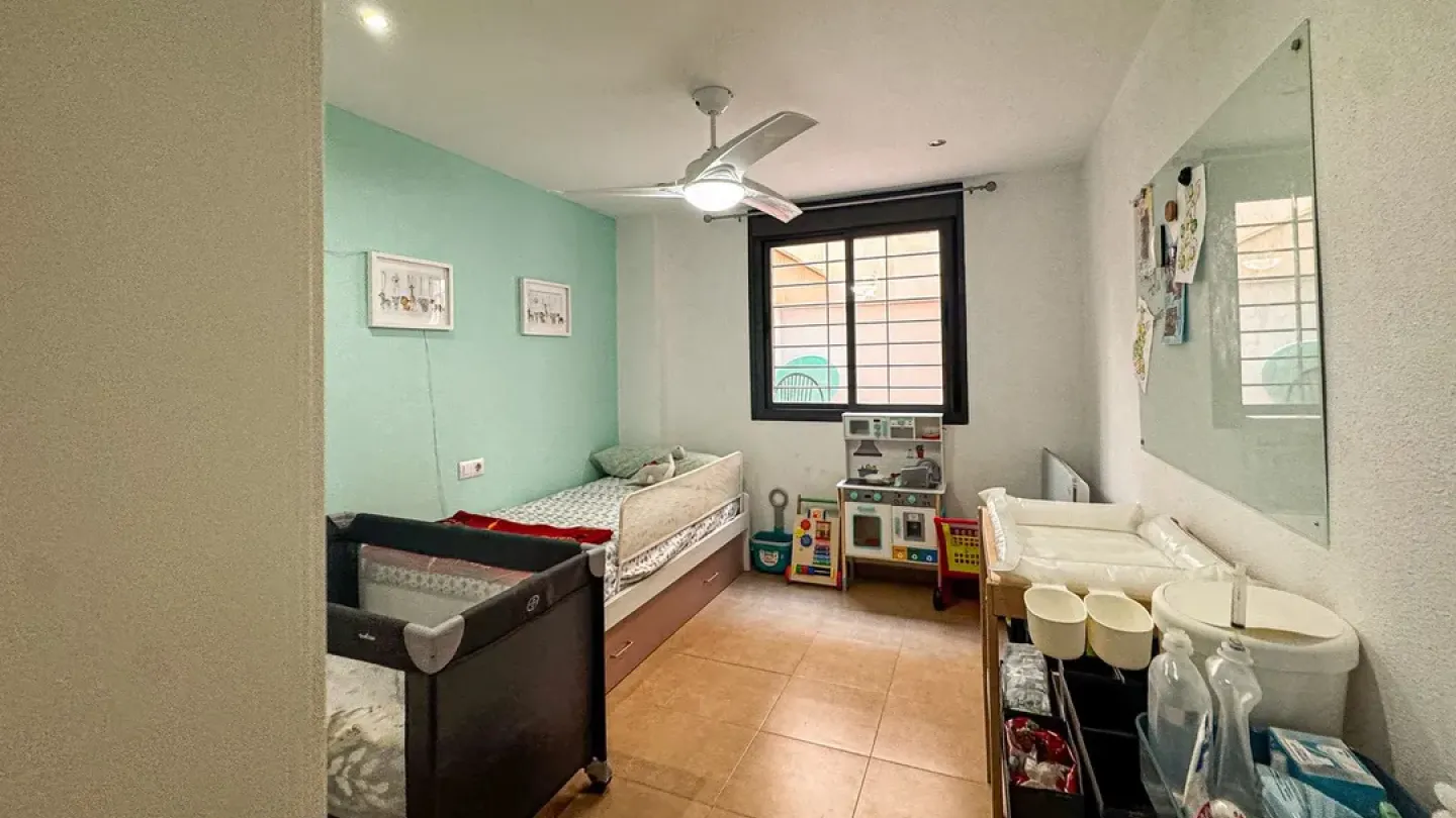 Stylish Apartment with Garage and Storage in Villablanca, Almería - Image 2