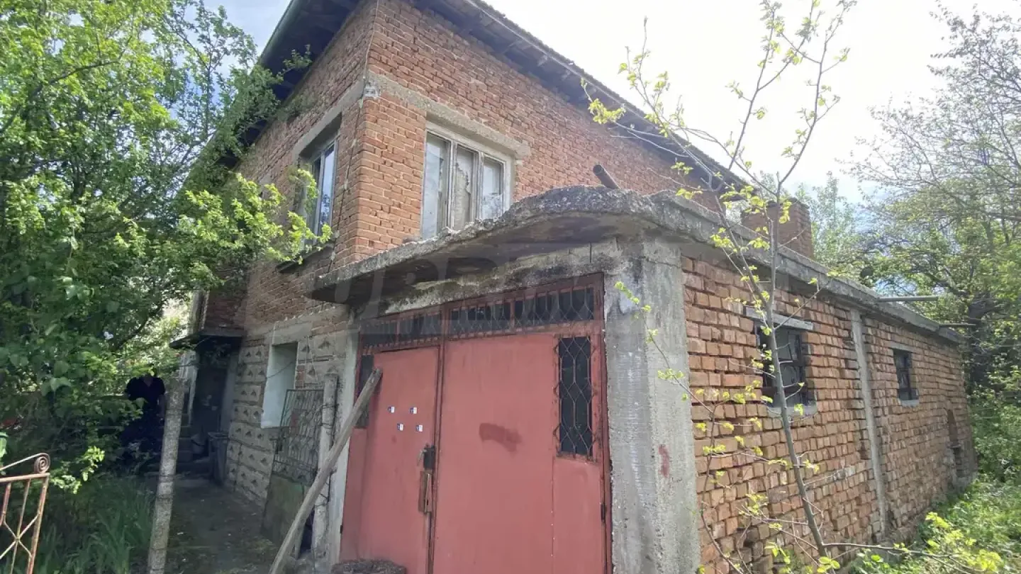 House for sale in Archar - Image 1