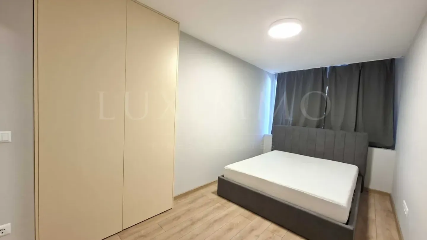 Bright Two-Bedroom Seafront Apartment in Varna’s Greek Quarter - Image 5