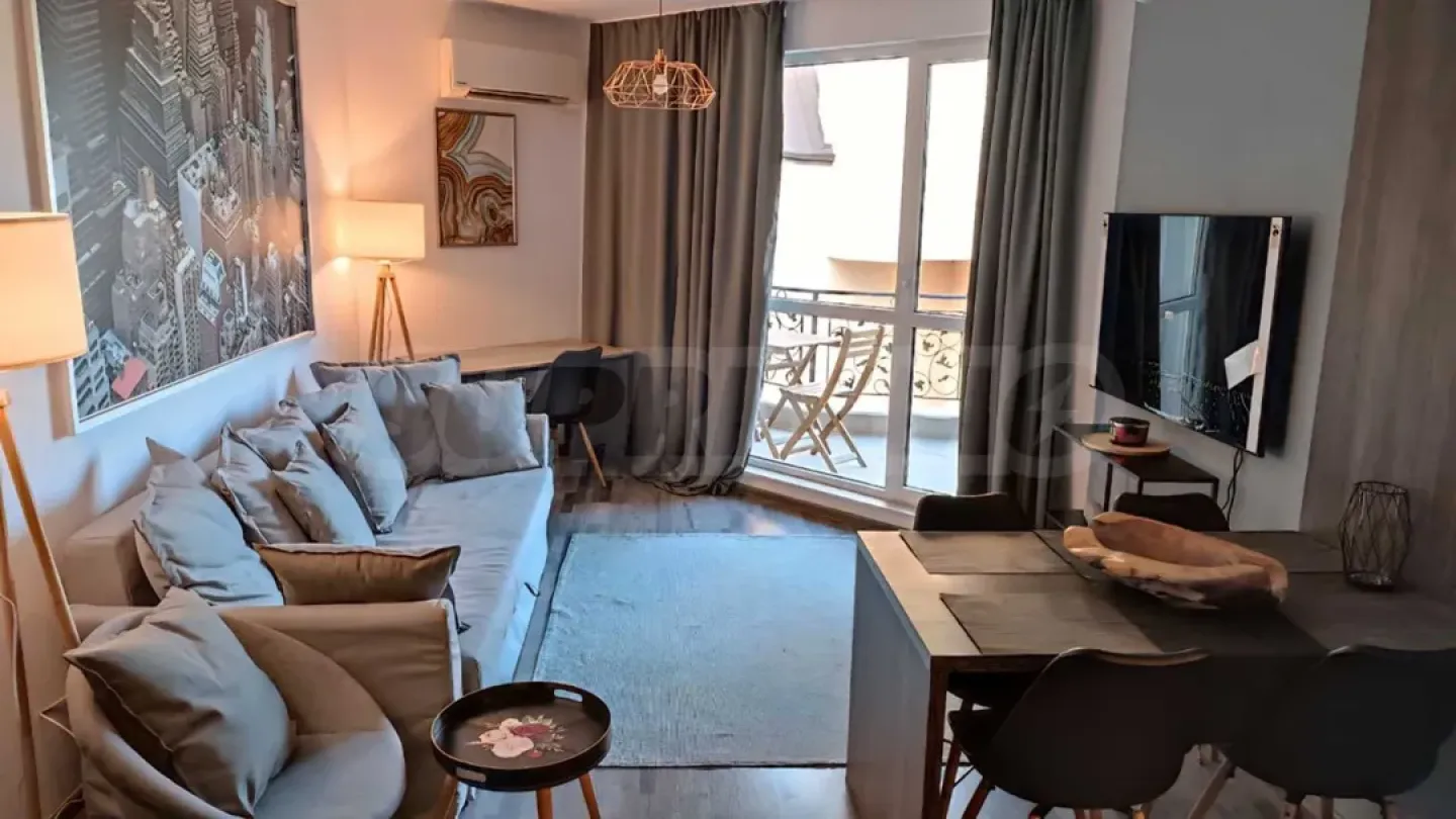 Spacious, Fully Furnished Apartment in Varna's "Briz" Complex - Image 2