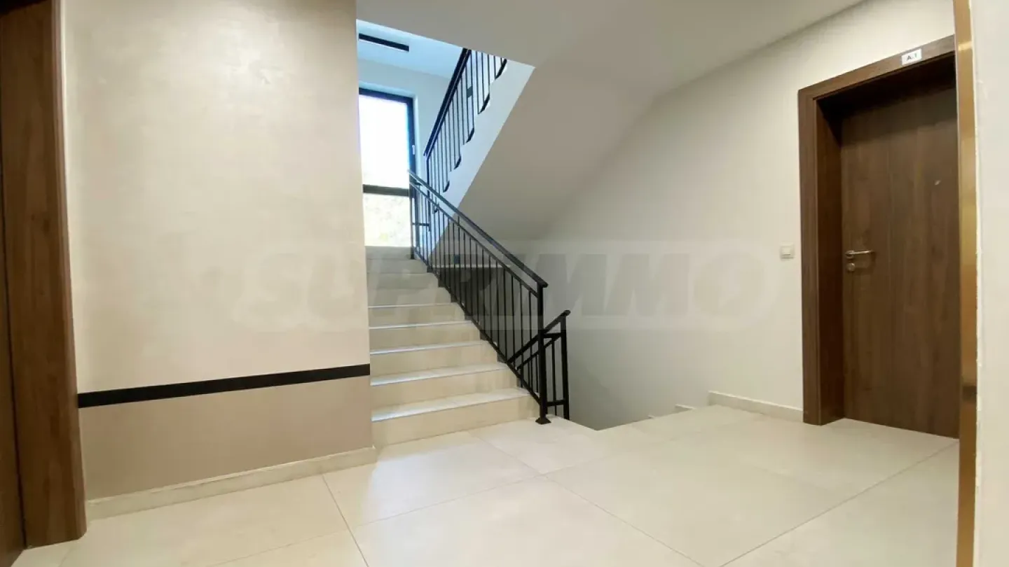 Spacious 2-Bedroom Apartment in Park "Otdih" Plovdiv - Image 4