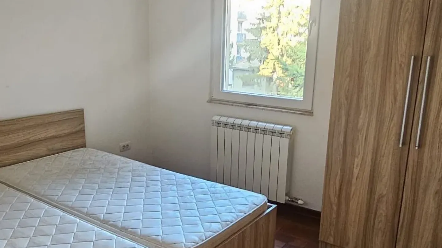Spacious 3-Bedroom Apartment in New Belgrade, Zvezdara - Rent - Image 3