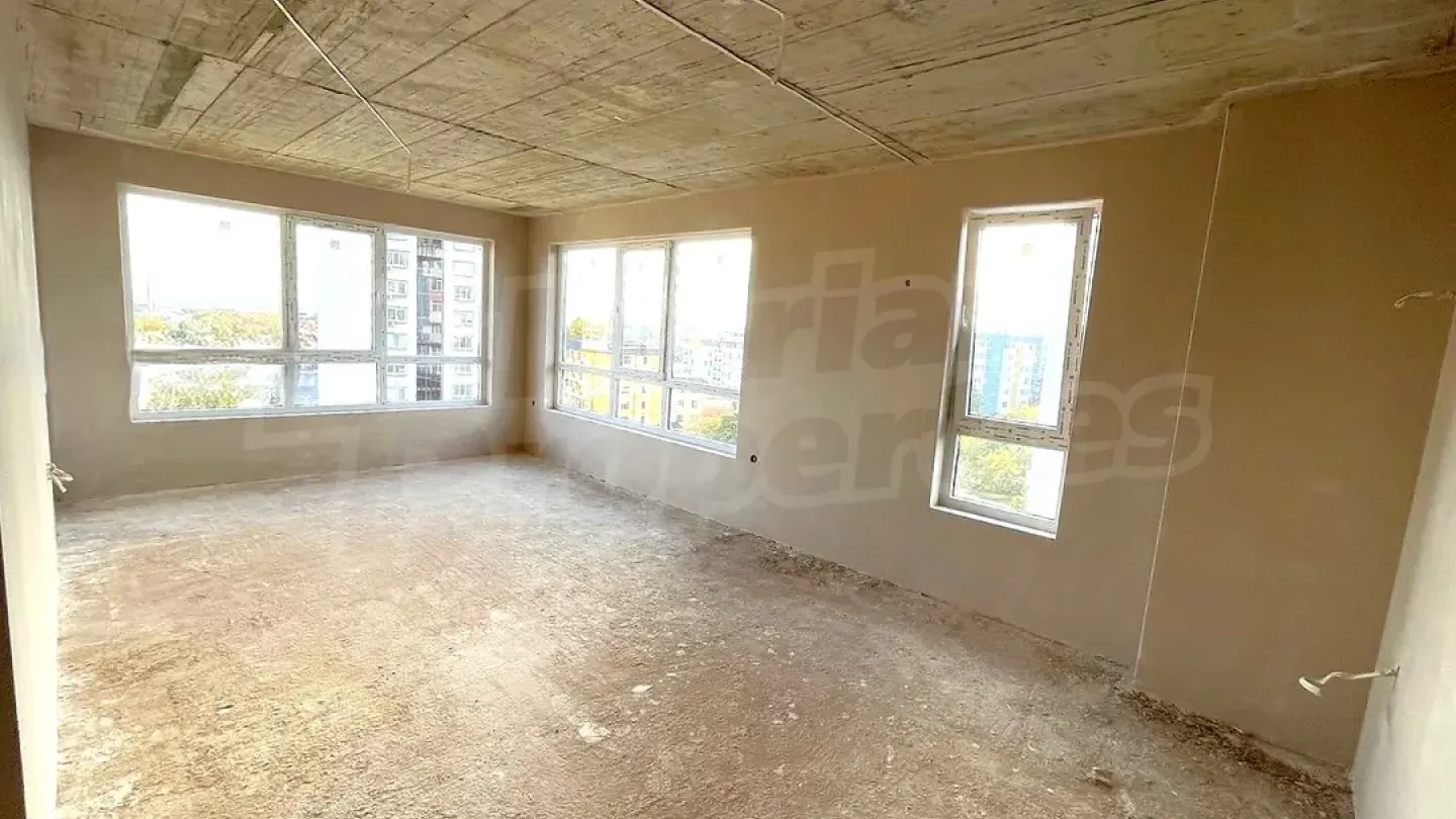 Spacious Two-Bedroom Apartment in New Stara Zagora Building - Image 4